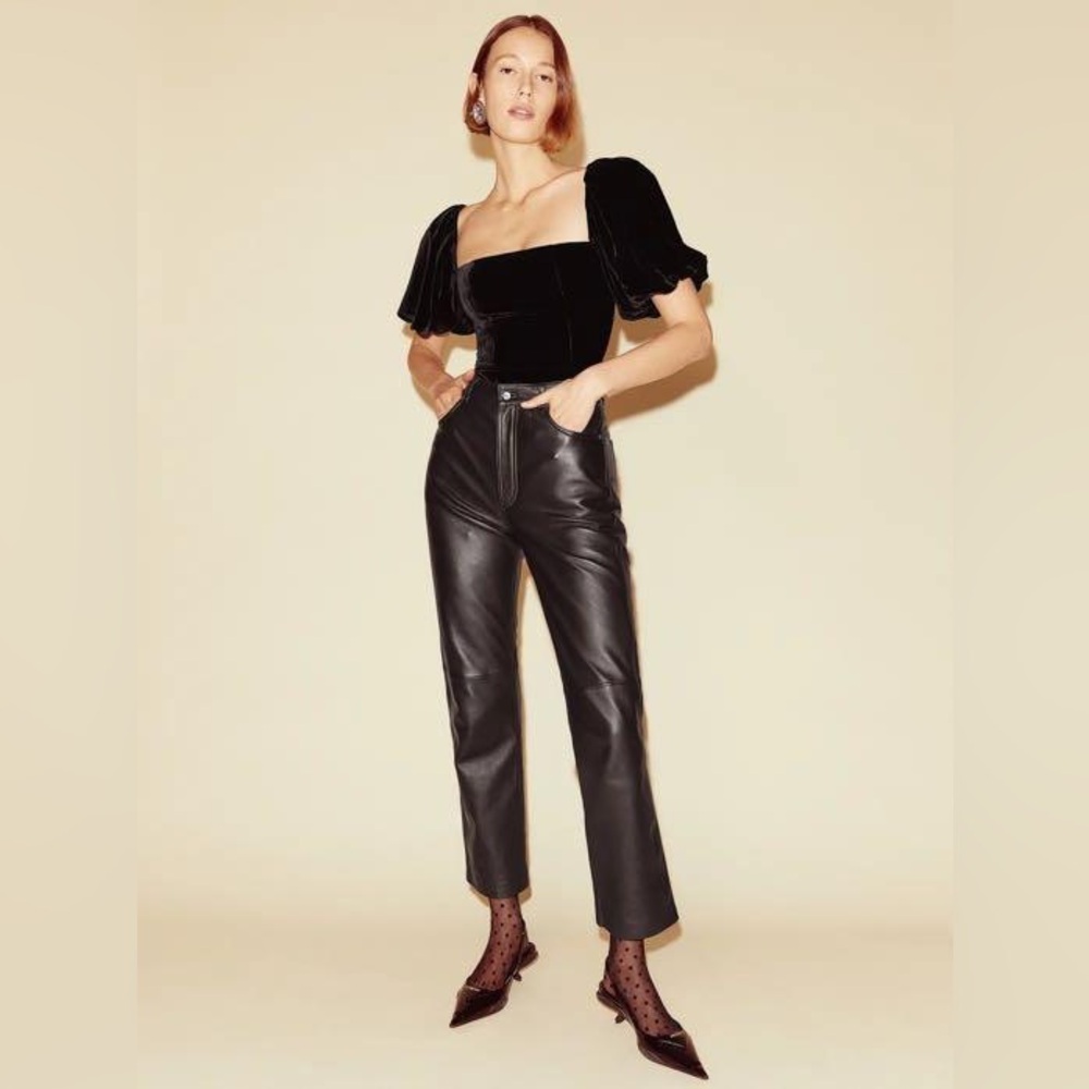 Reformation Luka Velvet Top in black